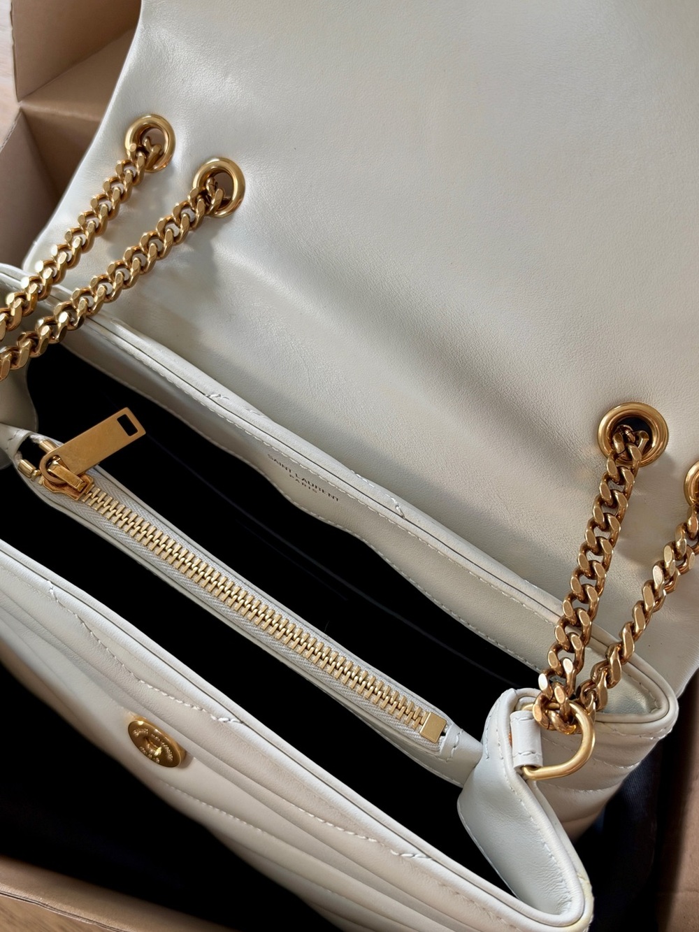 Saint Laurent small loulou Shoulder Bag with Gold Hardware in cream soft - Picture 11 of 12